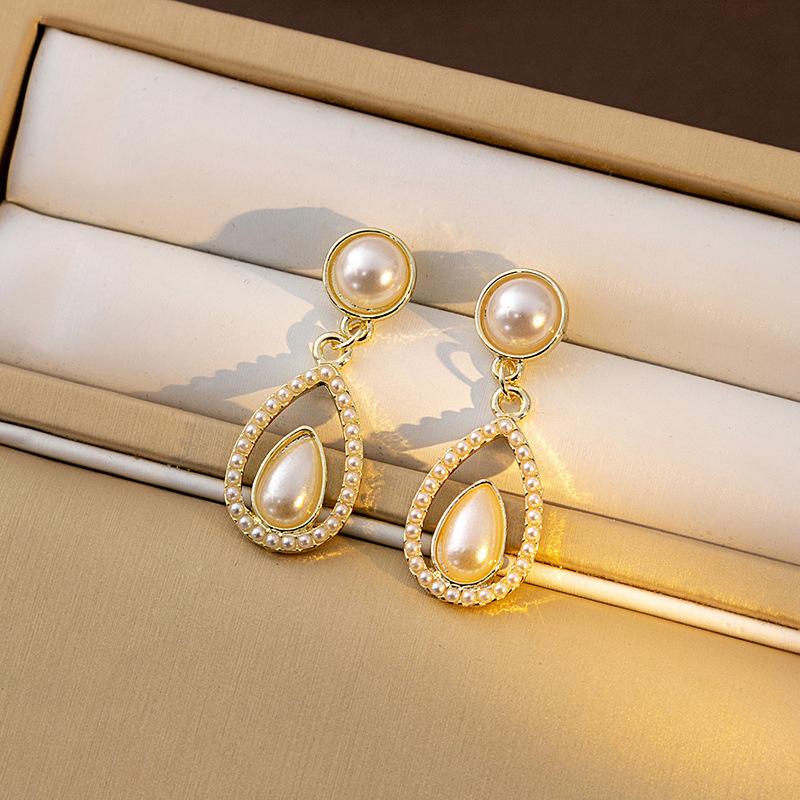 French elegant court style drop-shaped pearl earrings light luxury versatile temperament stud earrings ear jewelry