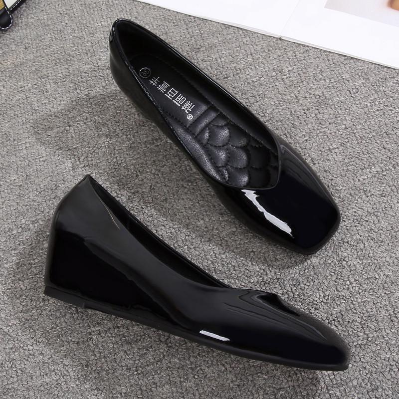 Schwarze Loafer mit verstecktem Absatz: Damen Rutschfester Keil mit Quadratischer Spitze, Professionelle Weiche Sohle für Küche, Lackleder, für Frühling & Herbst.