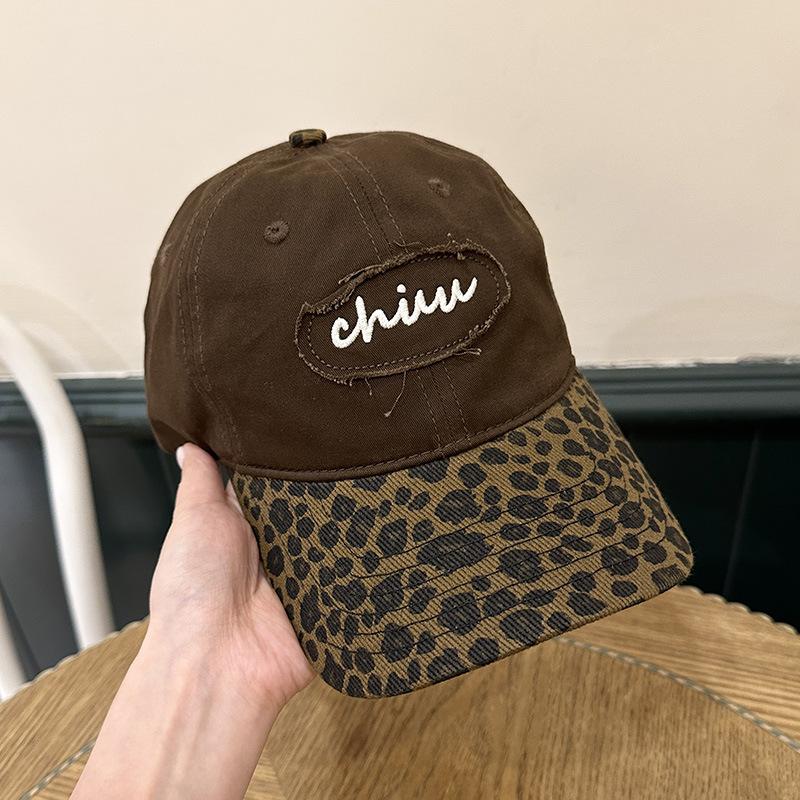 Retro leopard print baseball cap female versatile fashionable hot girl shows her face small color matching cap male trendy cool