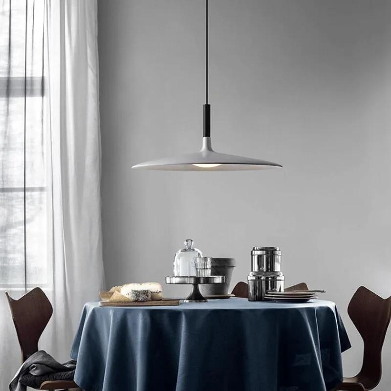 

Nordic Design Danish UFO Lamp Simple Creative Personality Macaron Restaurant Cafe Industrial Style Single-head Chandelier Warm white light