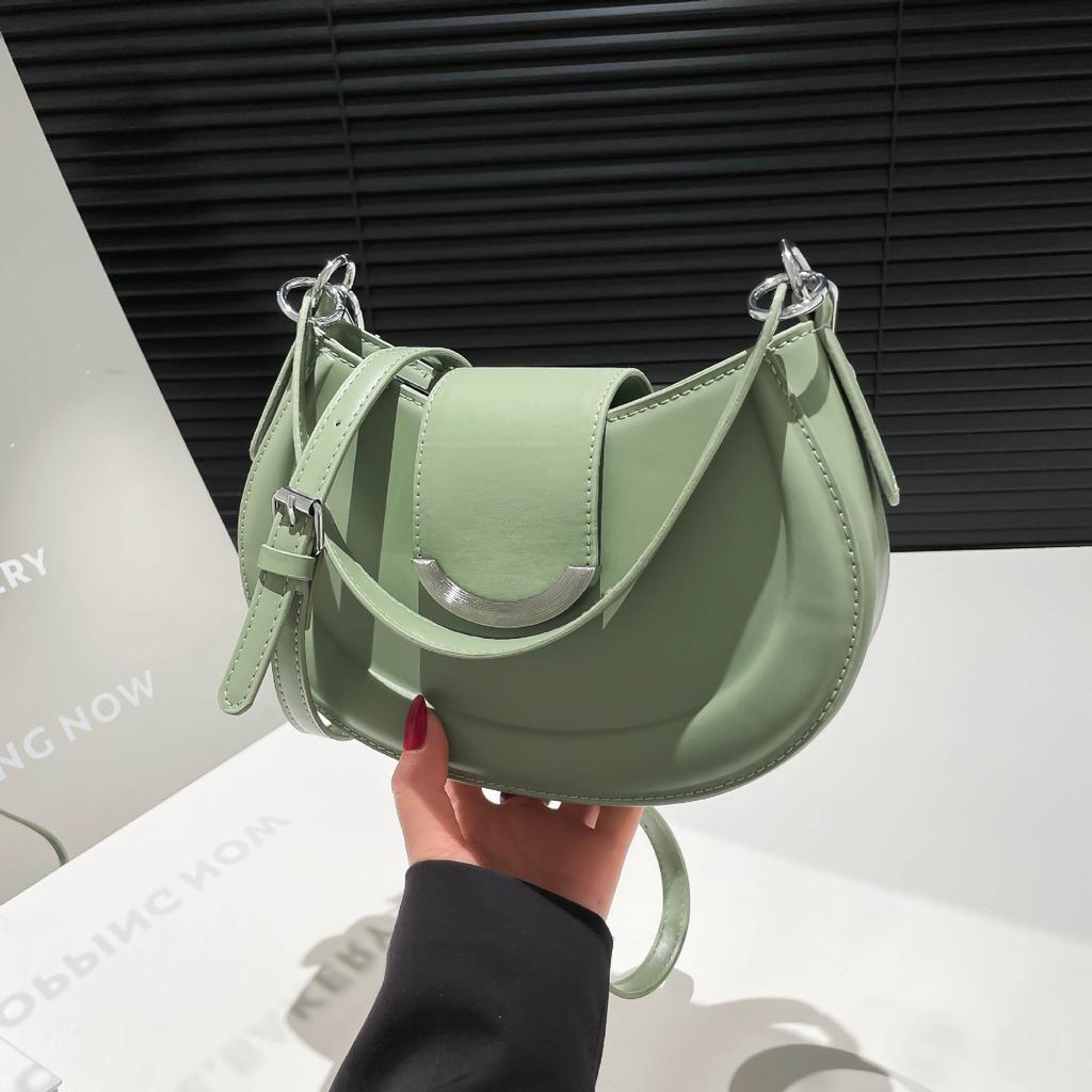Textured bag women's large-capacity fashion niche women's shoulder messenger bag versatile underarm saddle bag