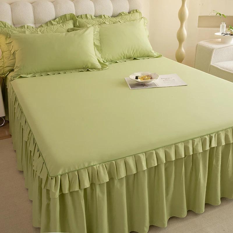 3pcs Minimalist Solid Color Bed Skirt Set, Contemporary Style, Polyester 100.00%, Machine Wash, Red, Lace, Ruffle, Soft and Comfortable Fabric
