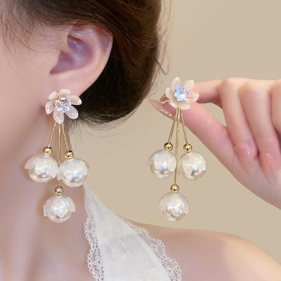 Exaggerated Pearl Flower Fringed Earrings Elegant and Delicate Long Earrings 1111 New Atmospheric Stud Earrings