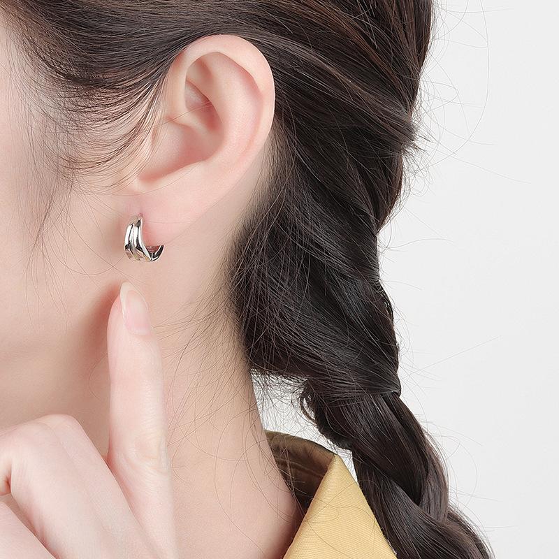 Minimalist Gold Double Hoop Mini Earrings For Women Daily Commute Versatile Small Exquisite Ear Studs Jewelry