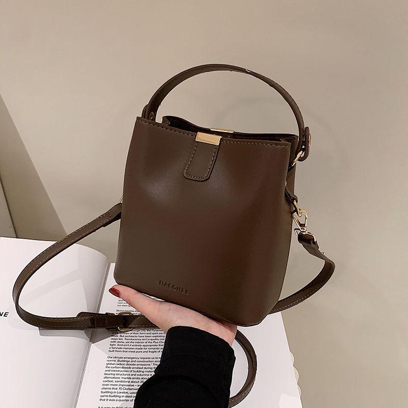 Premium Sense Niche Bag Women's 2025 New 2025 Shoulder Messenger Bag Women's Work Small Bag Bucket Bag Soft