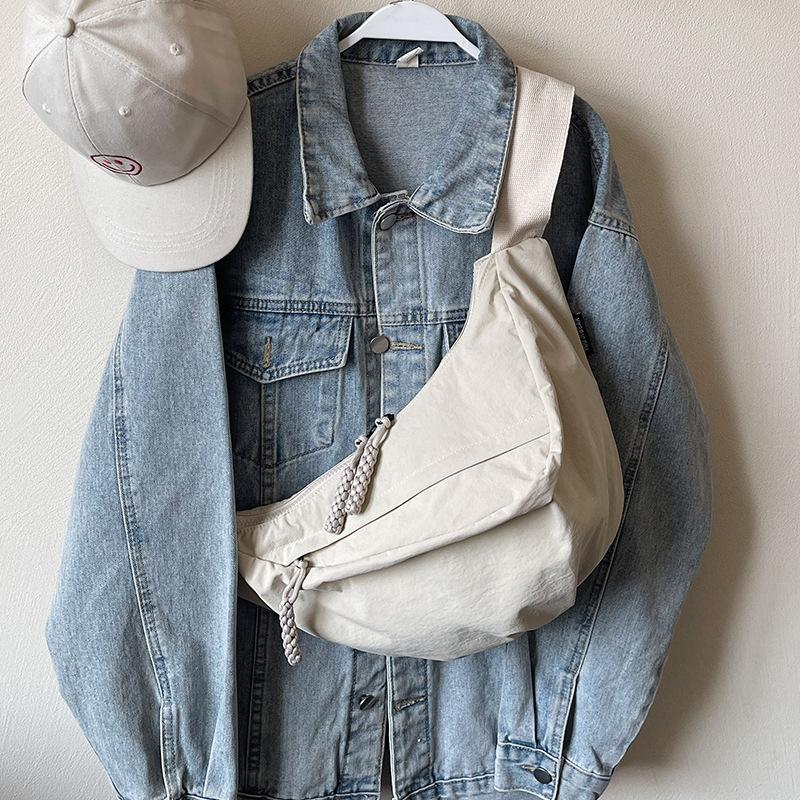 Große Kapazität Teigtaschenbeutel Damen neue leichte Umhängetasche Nylon Pendlertasche Sport Radtasche