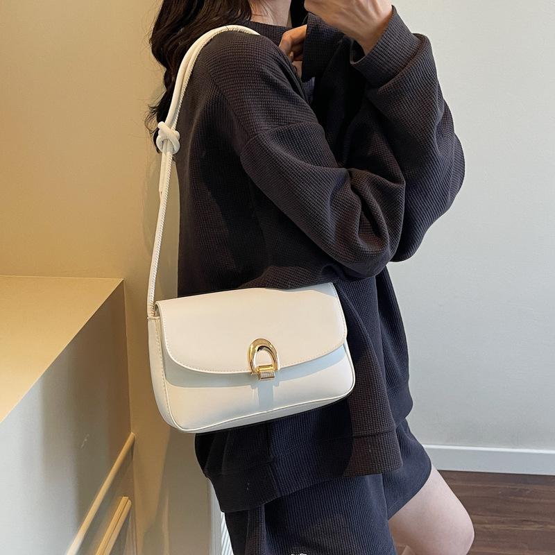 2025 new spring and summer solid color simple and fashionable women's handbag versatile single shoulder oblique span solid color women's bag