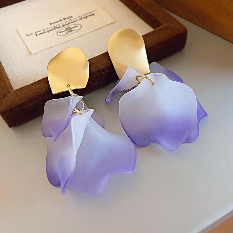 Silver needle gradual change color petal fringed earrings Korean sweet design earrings fashion personality new earrings
