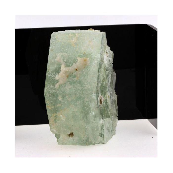 Béryl, Muscovite, Albite 4330.0 carats