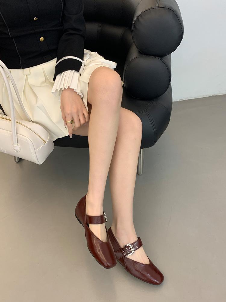 

Inner height increase black Mary Jane shoes women s shoes spring and autumn 2025 new shallow mouth one-word strap with skirt retro single shoes 39