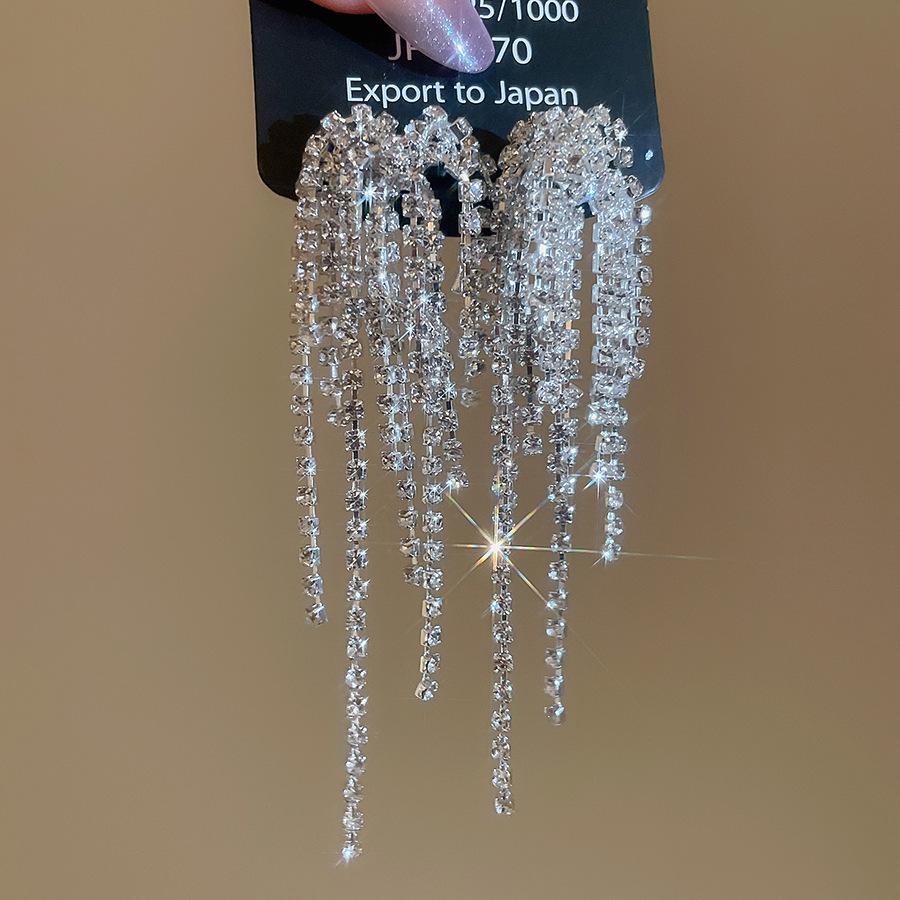 Silver Needle Rhinestone Firework Tassel Stud Earrings - Elegant and Fashionable Ear Ornaments for Women