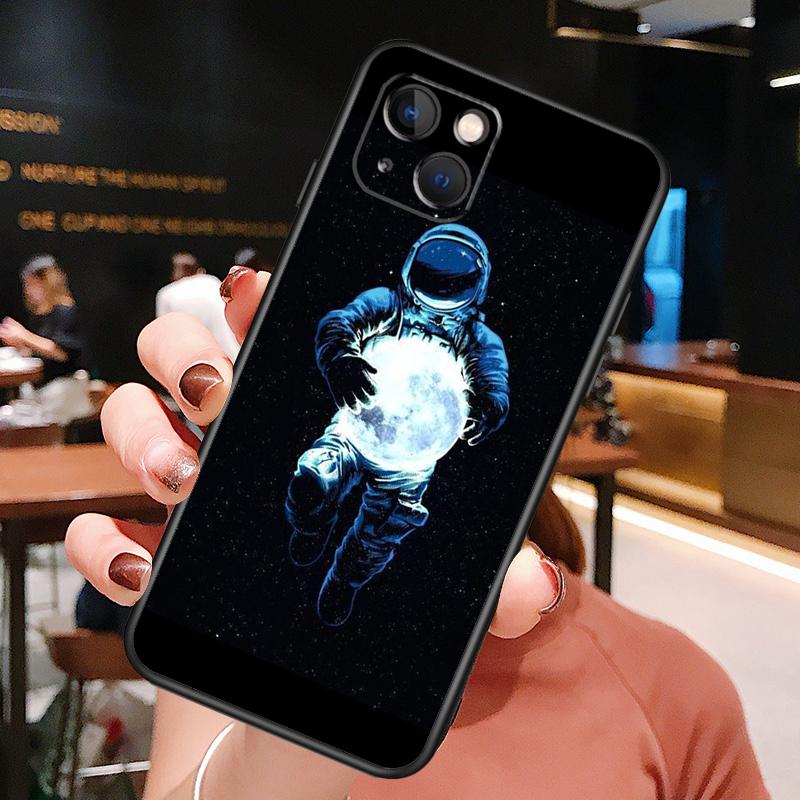 Space Moon Astronaut Phone Case For iPhone 16 Pro Max 14 13 12 11 15 Pro Max Plus 12 13 Mini XR 16e Funda Cover