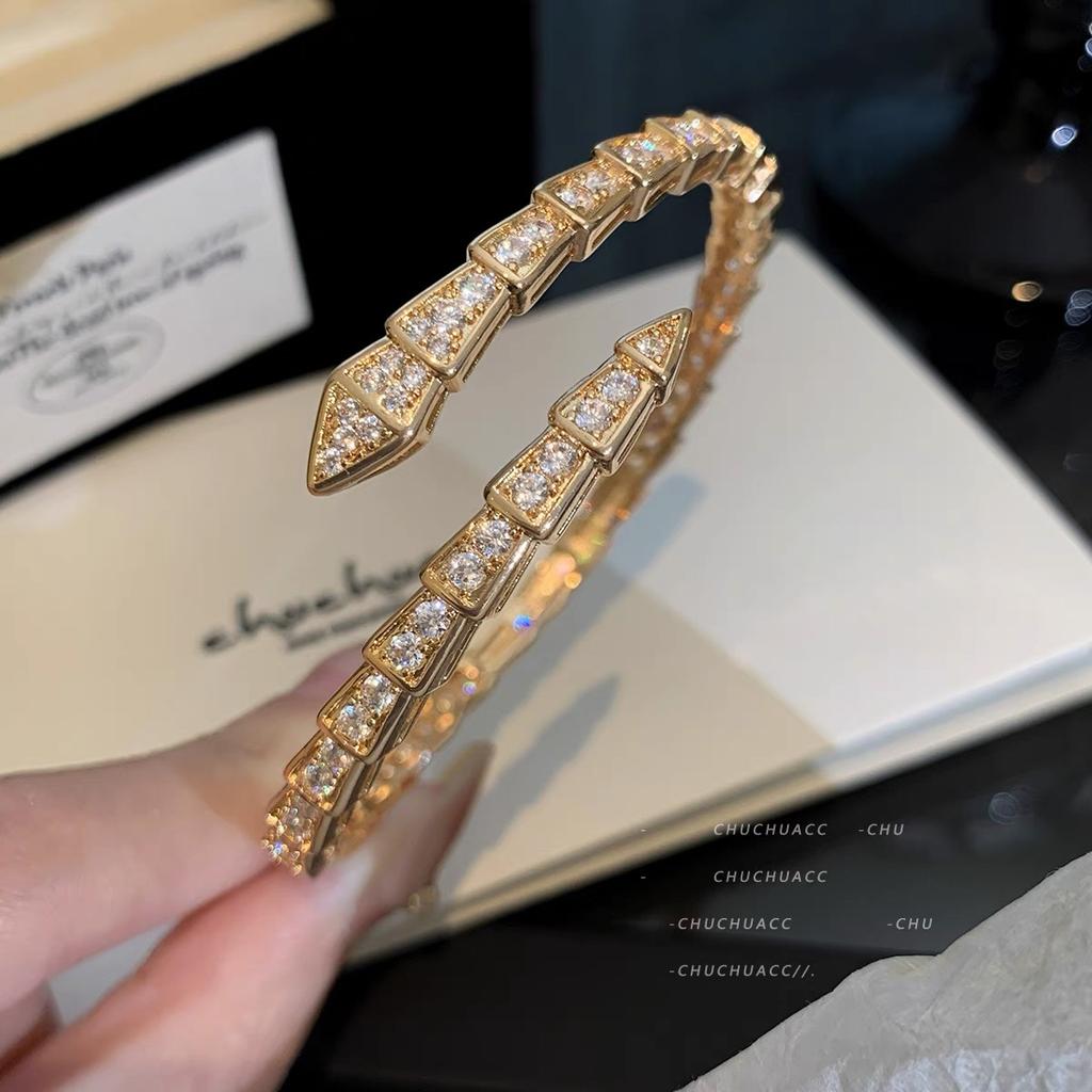 2026 Rope Knot Bracelet Women's Snap-on Full Diamond Kink Bracelet Copper Plated 18K Light Luxury Temperament High-end Hand Jewelry