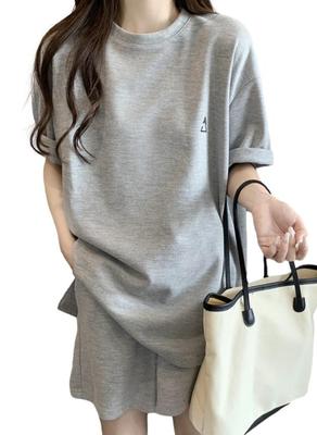 One Mile Sweatshirt and Pants Short Sleeve and Loungewear Size [1/2style] Women's Set, T-Shirt, (Light Gray, M)