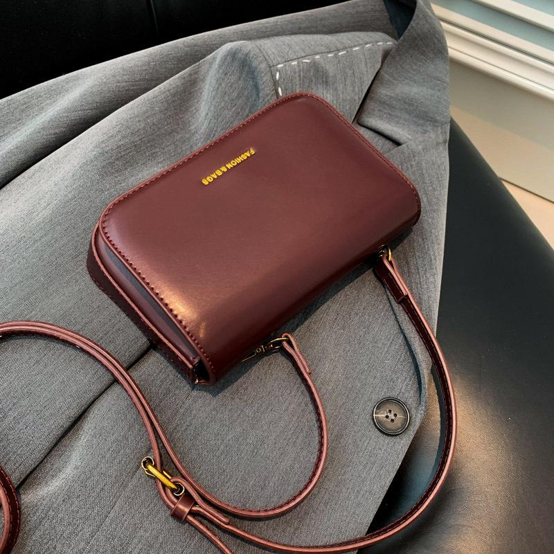 2025 autumn and winter new fashion PU women's bag single shoulder underarm small square bag women's oblique span bag supports a large number of mi