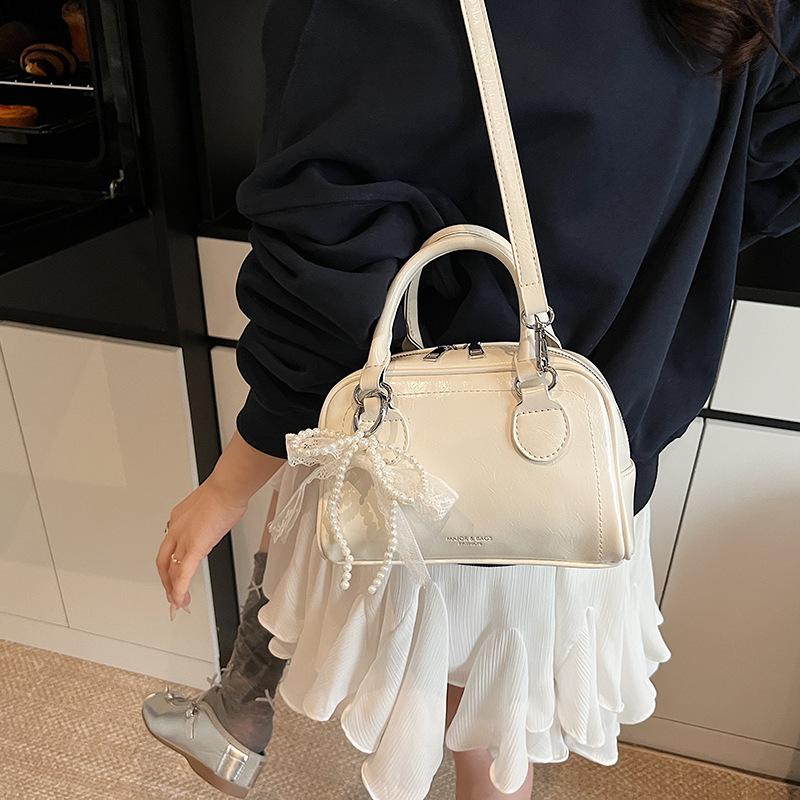 High-end niche bag women's summer versatile new fashion foreign-style messenger bag women's portable pillow bag