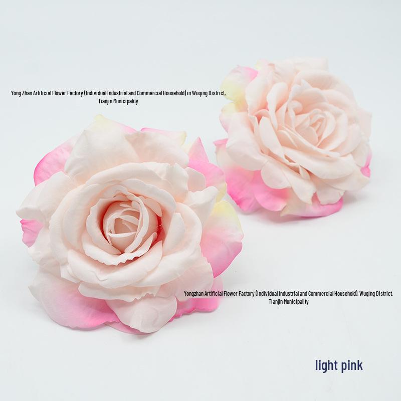 Fiori di Rosa in Velluto 15cm per Decorazioni Matrimoniali e Composizioni Fai da Te