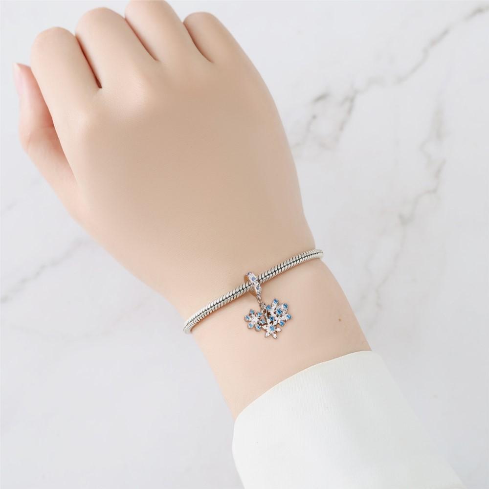 925 Silver Winter Snowflake Christmas Pendants Bracelet Charms Fit Women Jewelry Party Beads DIY Fine Gifts Accessories