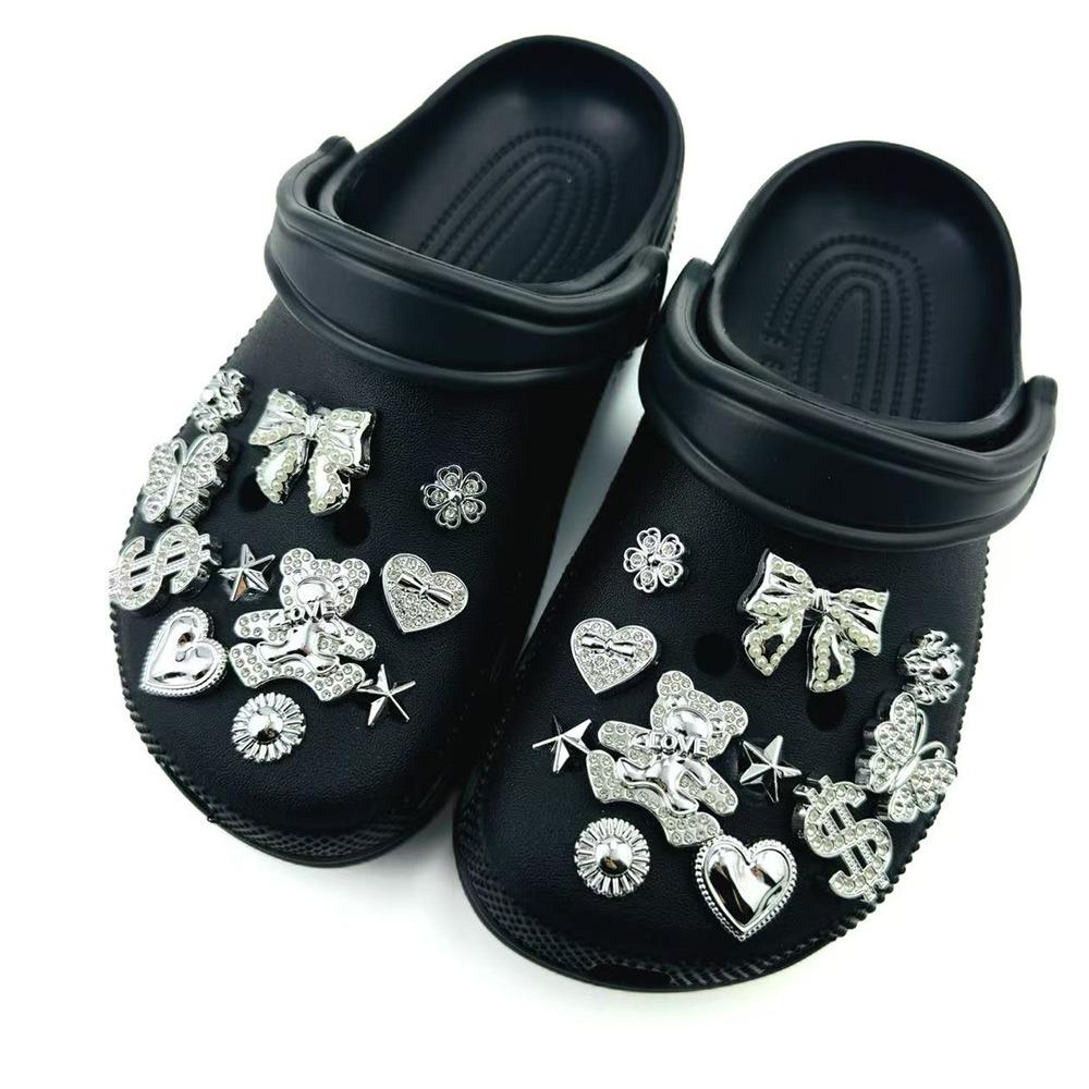 22PCS Summer Fashion Shoe Charms Set Accessories for Clogs Shoe Buckle Silver Diamond Bear Butterfly Rivet DIY Shoes Decorations