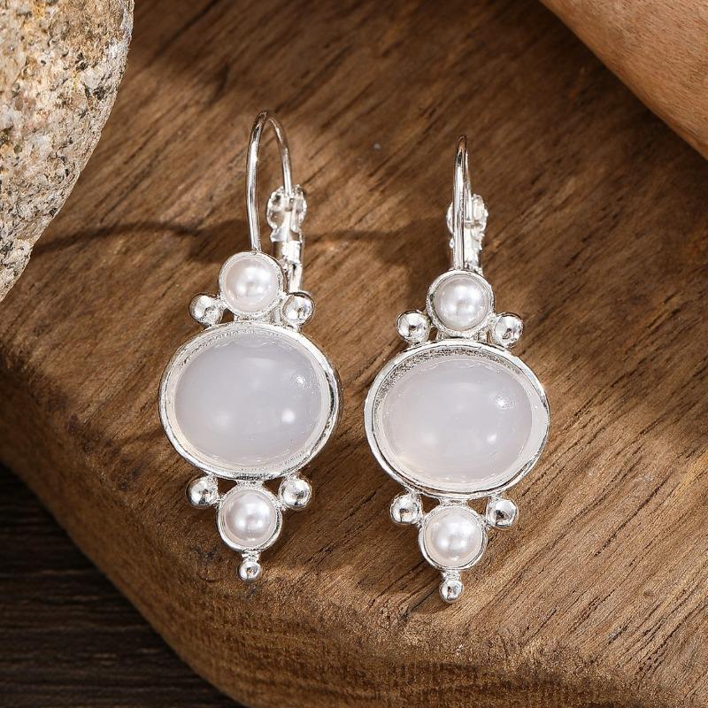 Vintage Round Inlaid White Imitation Pearl Earrings Geometric Creativity Silver Color Dangle Earrings for Women Jewelry
