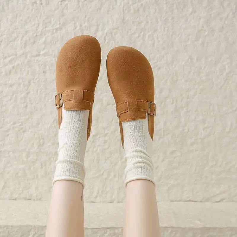 Fashion With Holes Flat Sole Shoes For Woman Vulcanize Casual Sneakers For Women Outdoor Boots Ladies Sport Releases Best Athlete