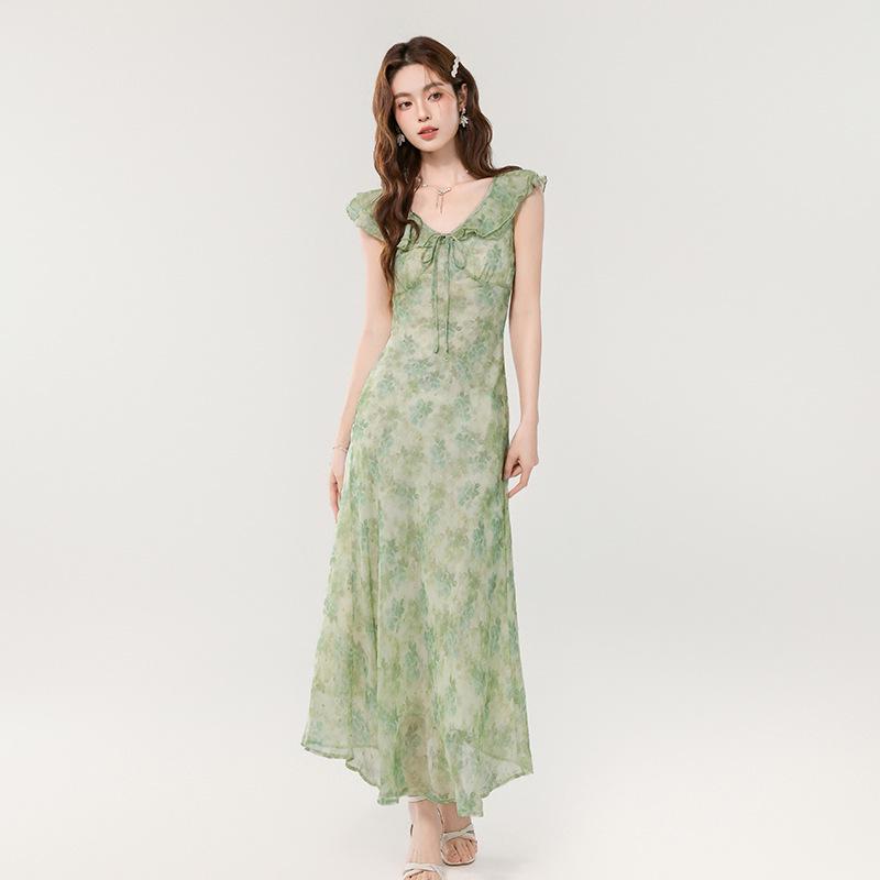 Damen Floral V-Ausschnitt Grünes Kleid - Frühling/Sommer 2026, Urlaubsstil, Fledermausärmel, Tailliert.