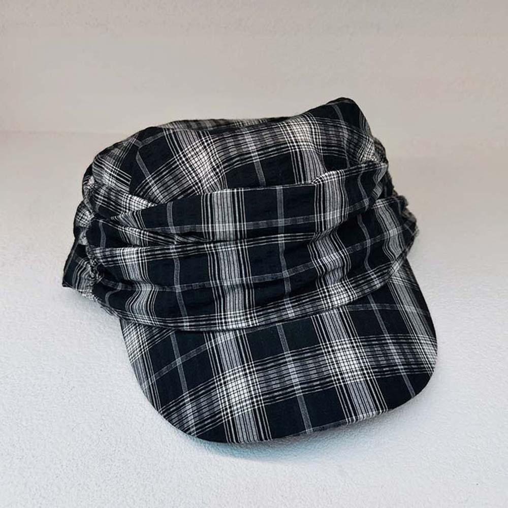 Vintage Looking Peaked Flat Cap British Style Sun Protection Hat Performances