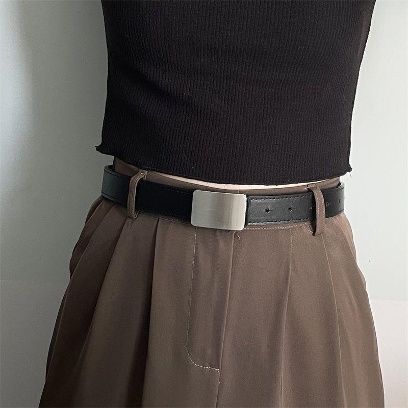 Stylish Smooth Buckle Black Pu Belt For Men And Women With Versatile Design For Casual Wear