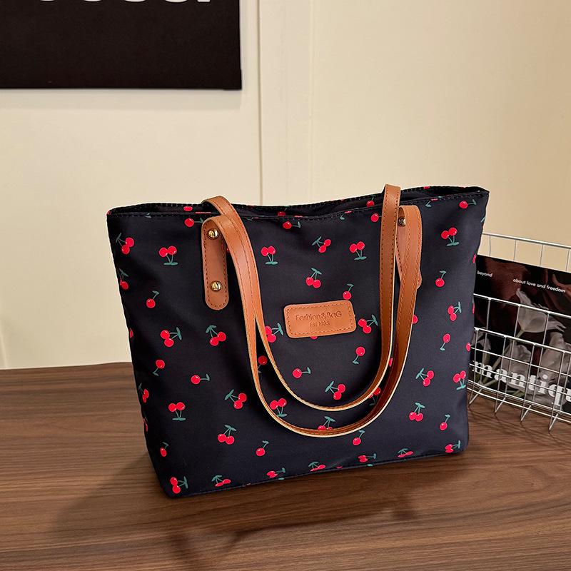 Trendy Women's Versatile Large-Capacity Print Tote Bag