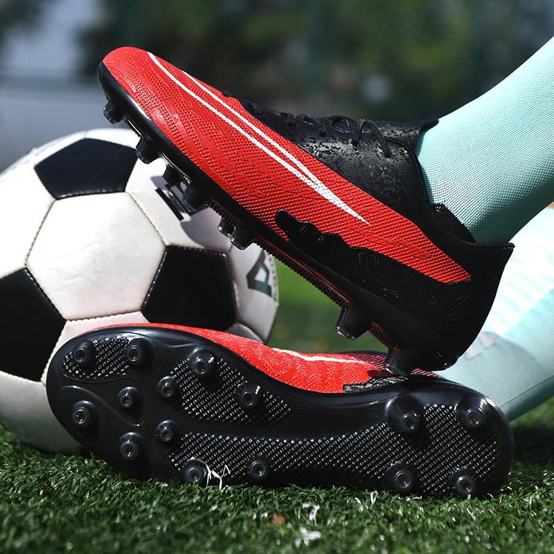 Nuove Scarpe da Calcio da Uomo da Partita Ultraleggere Allenamento Tacchetti Futsal Scarpe da Ginnastica Calcio Indoor Stivali Comodi Tacchetti Lunghi