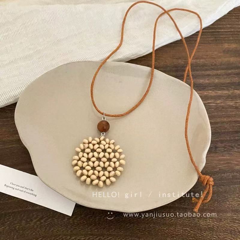 New Chinese Retro Popular Ethnic Style Necklace Women's Versatile Niche Long Sweater Chain High-end Simple Accessories