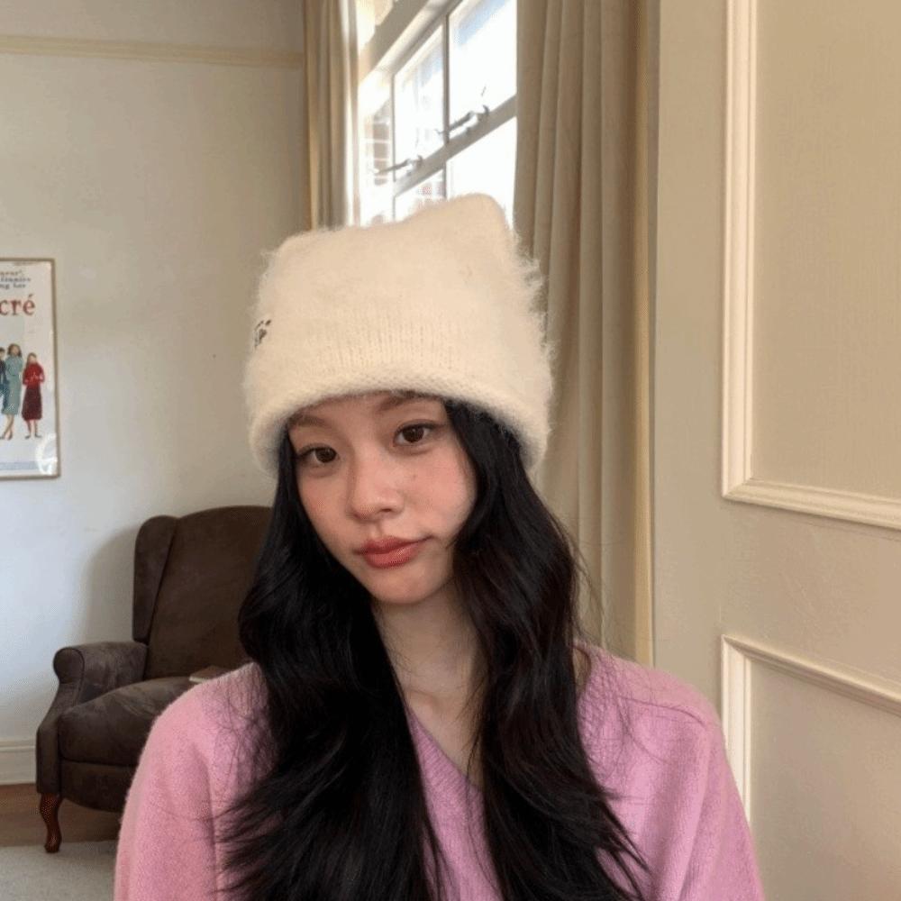 Large Head Pointed Top Hat Polyester Warm Winter Beanie Cute Fuzzy Knitted Beanie Outdoor Use