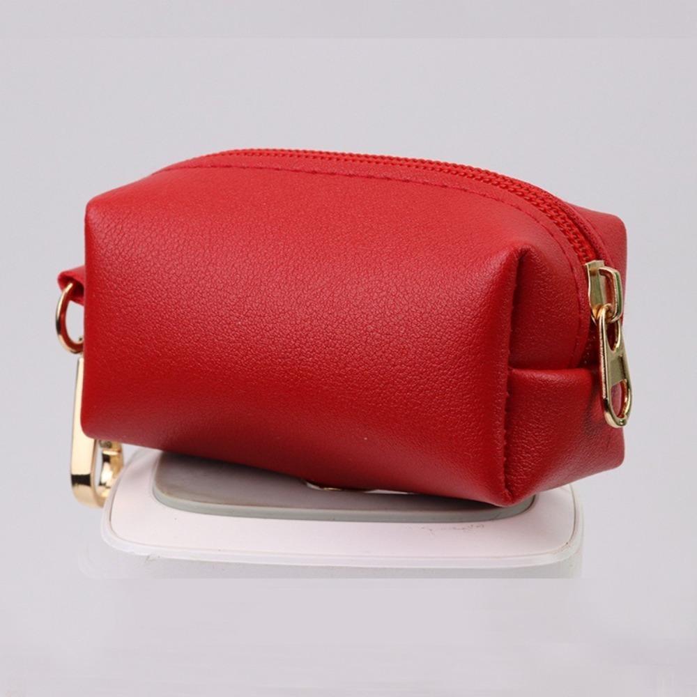 

Portable Dog Poop Bag Holder with Metal Clip Can Hang Traction Rope Dog Garbage Bag Storage Bag PU Leather красный