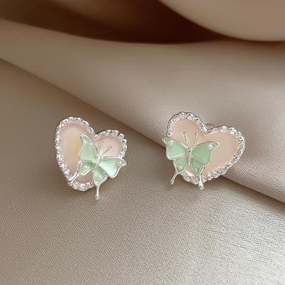Love Butterfly Stud Earrings for Women 2025 New Temperament High-end Light Luxury Earrings Small Fresh and Sweet Earrings