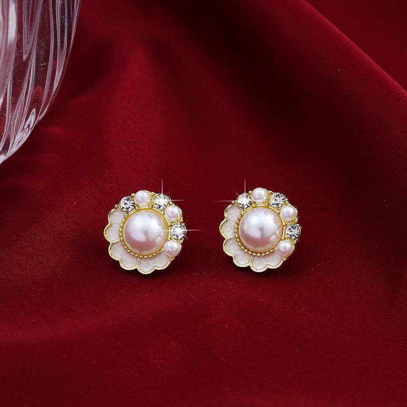 Geometric Korean Fashion Light Luxury Niche Stud & Dangle Earrings for Summer