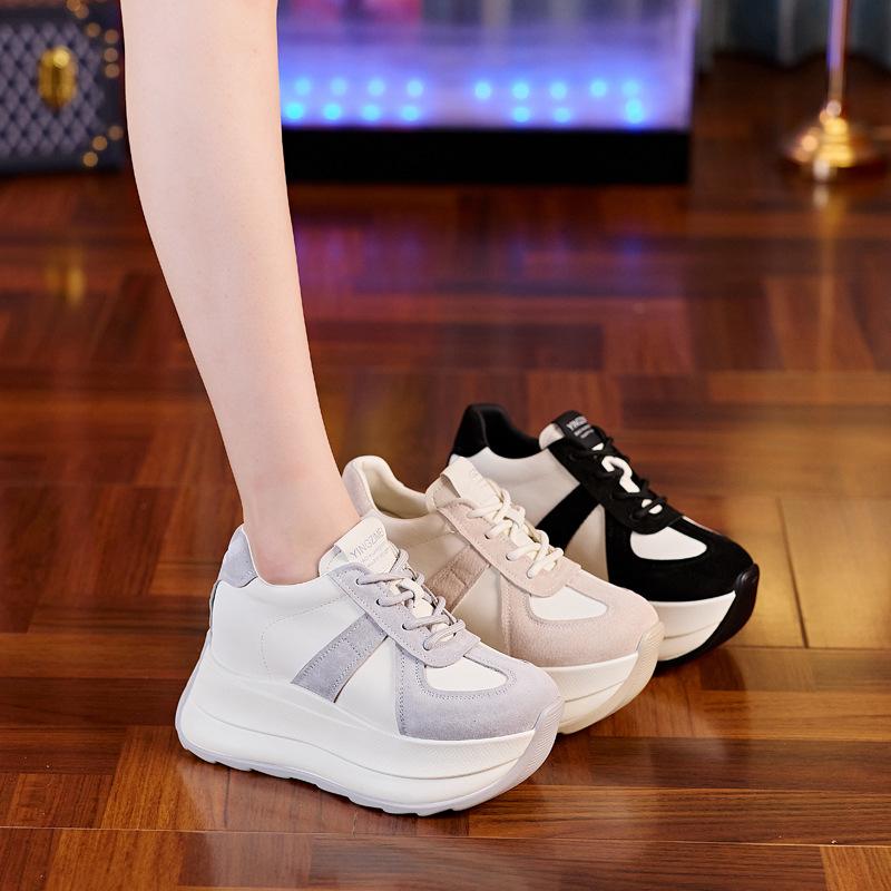 8526 Autumn New Small Slim Black and White Light Muffin White Shoes Women's Thick Sole Inner Height Increase Women's Shoes Campus