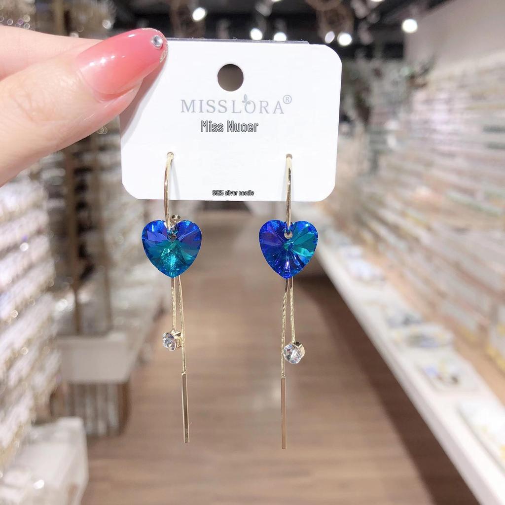 High-End Heart Tassel Earrings: Slimming, Long Dangle for Round Faces - Luxurious and Niche Design