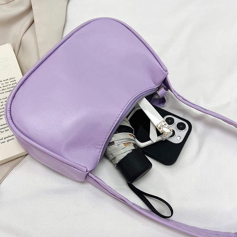 Trendy French Baguette Shoulder Bag - Cute Fashionable Underarm Handbag