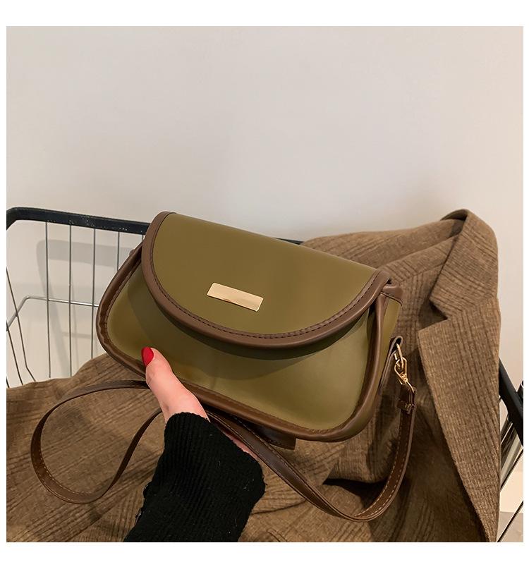 

Женская сумка текстурированная сумочка 2025 осень новая простая маленькая квадратная сумка модная однотонная на плечо кроссбоди зелёный