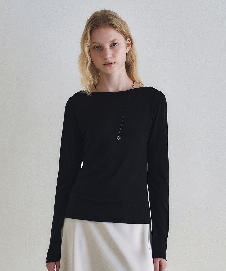 LOEIL Unbalanced One-Shoulder Button T-Shirt_Black