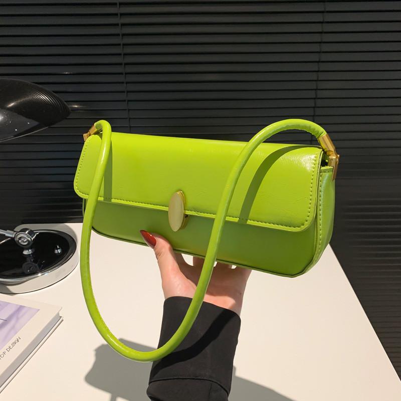 Chic Minimalist Small Crossbody Bag Fashionable 2024 Summer New Street Style Shoulder Bag