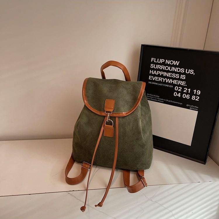 Schoolbag high value large capacity backpack 1011 new women's foreign style bag Korean fashion matte light commuter bag