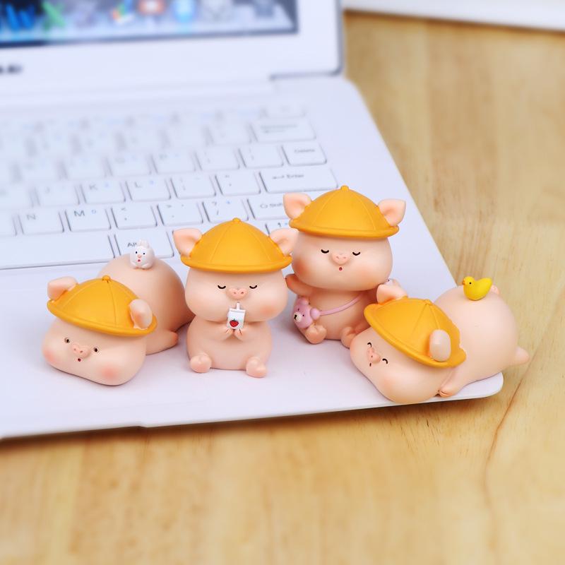 Creative Japanese Cute Pig Desktop Ornament for Car or Office
