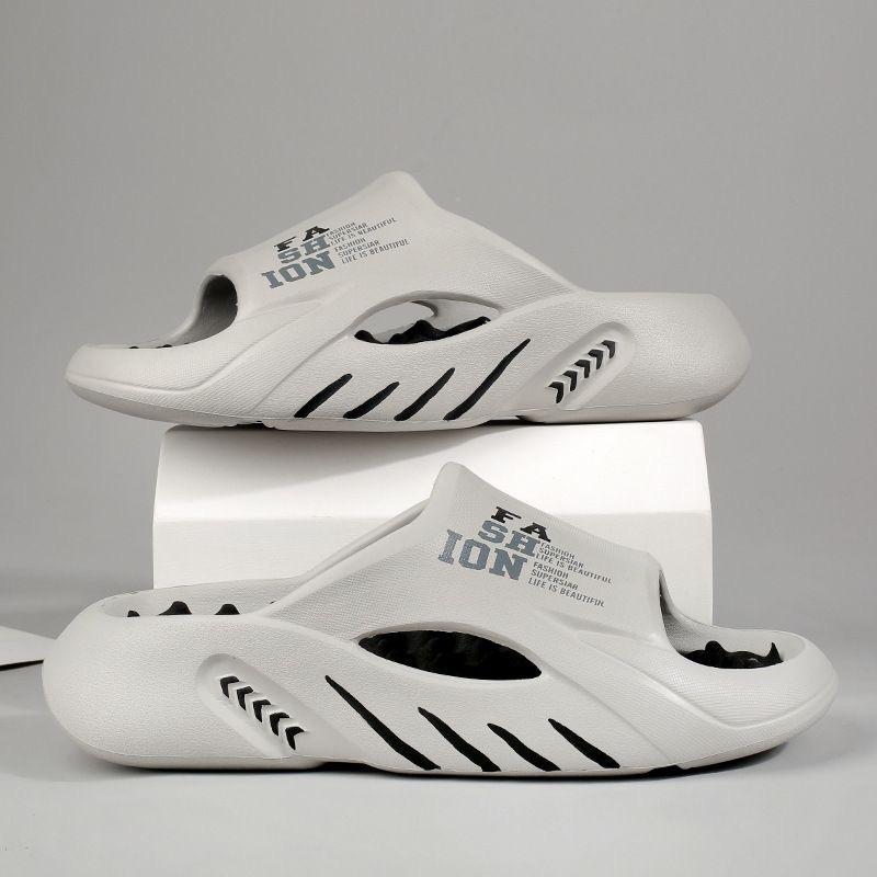 Men's Slippers Casual Massage Slipper Lightweight EVA Soft Sole Slipper Comfort Beach Slippers for Men Summer New Slides