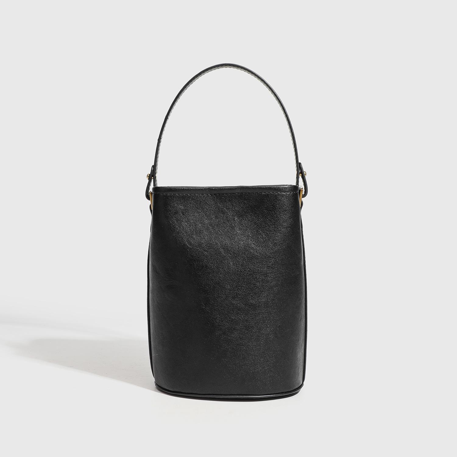 

Niche Design Lazy Wind Bag Soft Leather Stray Bucket Bag Women S Commuter Shoulder Messenger Bag чёрный