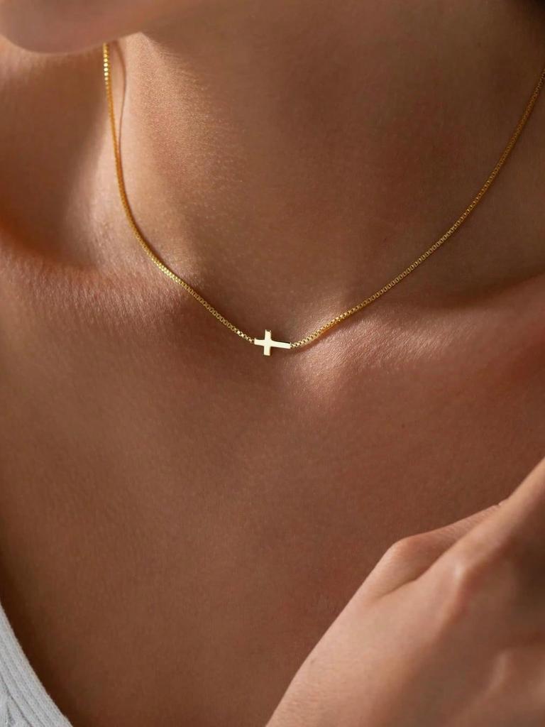 1 Pc Stainless Steel Plated Fashion Versatile Women's Small Cross Pendant Necklace, Dainty Clavicle Chain, Faith Necklace