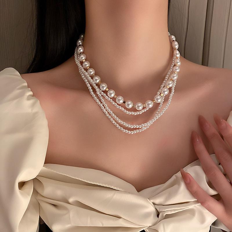 Twist winding multi-layer pearl necklace French retro fashion temperament collarbone chain personalized versatile design sense necklace