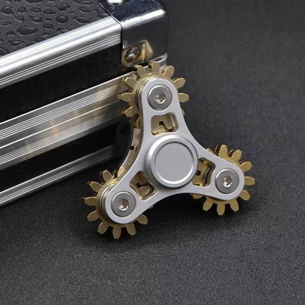 Lure Mechanical Gear Fingertip Gyroscope Copper Fidget Nine Tooth Linkage EDC Metal Alloy Rotor Focusing Decompression Toys
