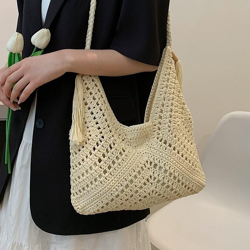 Chic Fashionable Knitted Shoulder Bag For Women In Brown And Beige Colors For Everyday Use