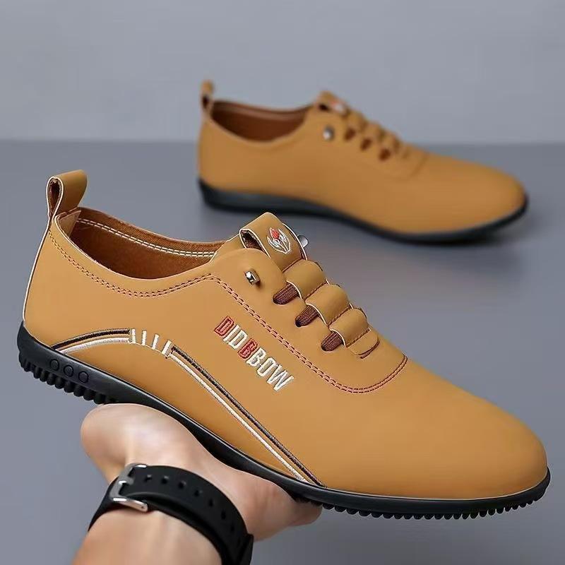 Frühlings- und Herbst-Freizeit-Lederschuhe weiche Sohle Business-Casual-Schuhe flacher Absatz Tide mit einem Pedal Herrenschuhe